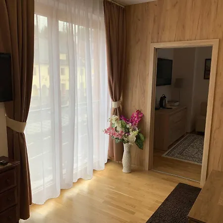 Arber Apartment *